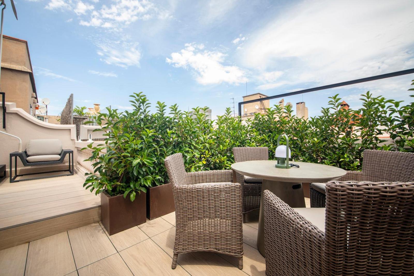 Atico Duplex Con Cinco Apartamento *